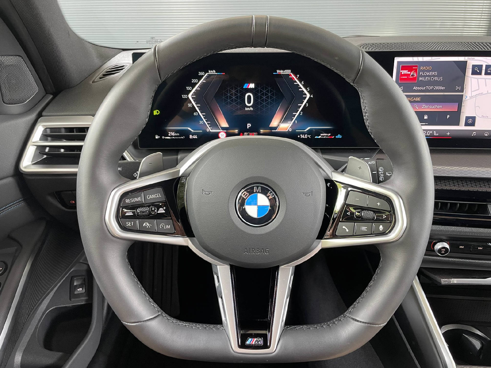 BMW 330i xDrive SAG Touring-image-7