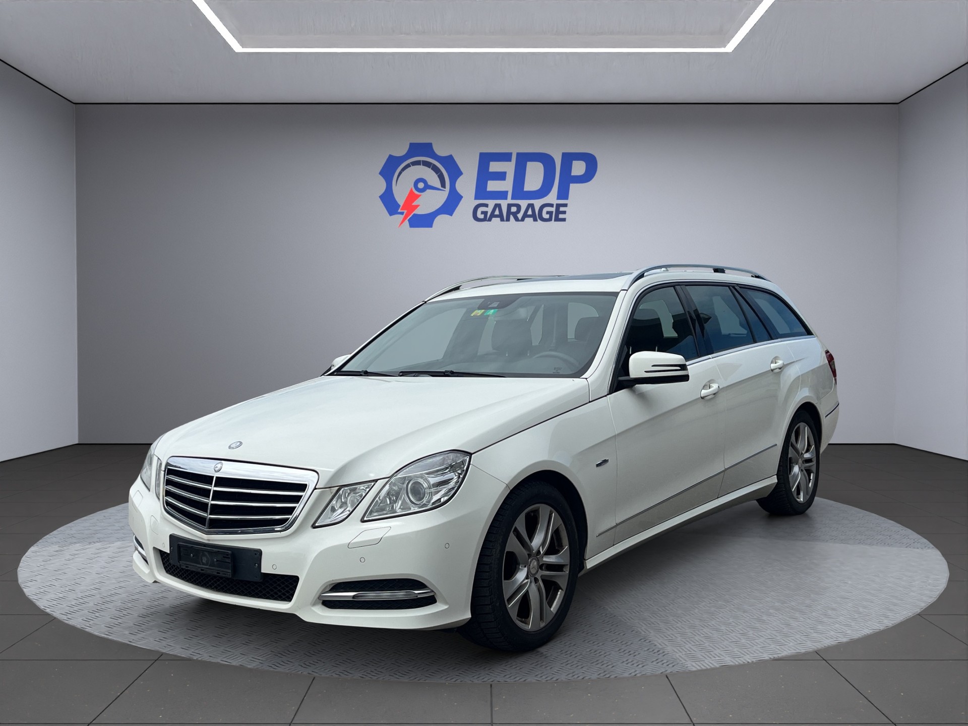 MERCEDES-BENZ E 200 CGI BlueEfficiency Avantgarde 7G-Tronic-showroom-element-1