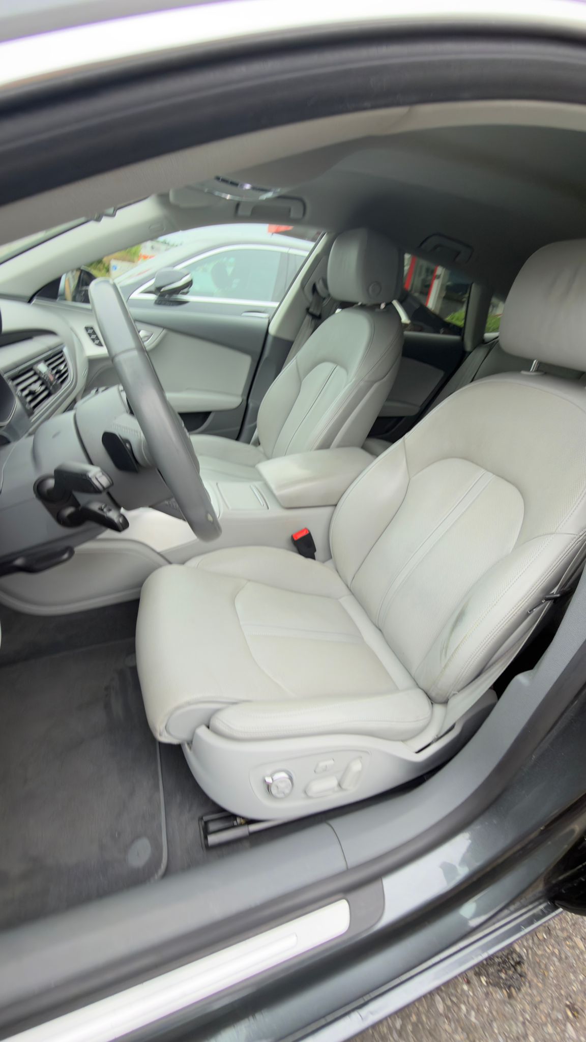 AUDI A7 Sportback 3.0 TFSI quattro S-tronic-image-12