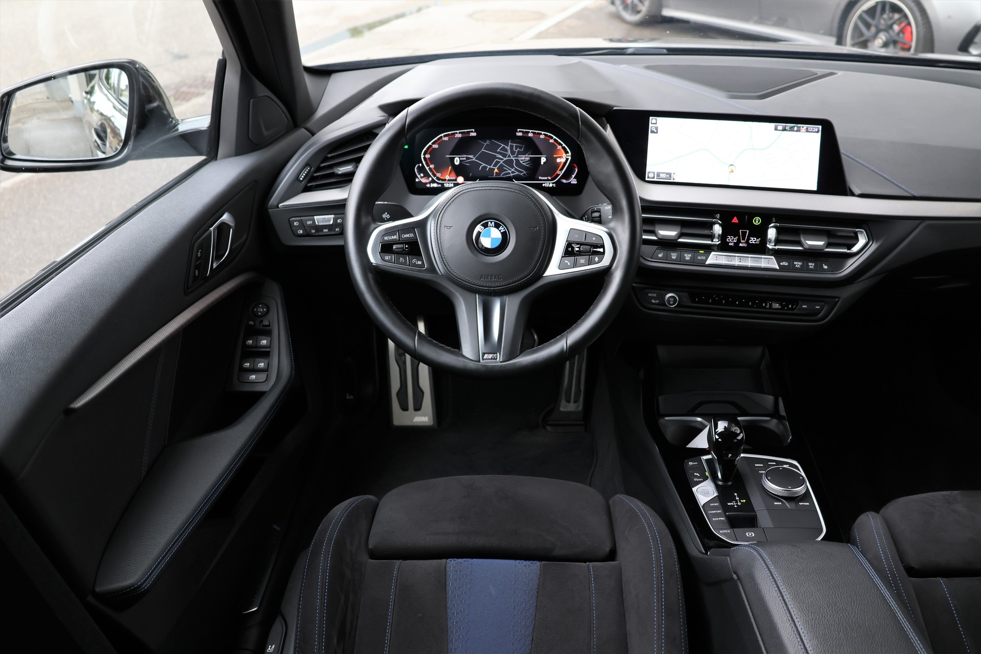 BMW 118i M Sport Steptronic (CH)-image-12