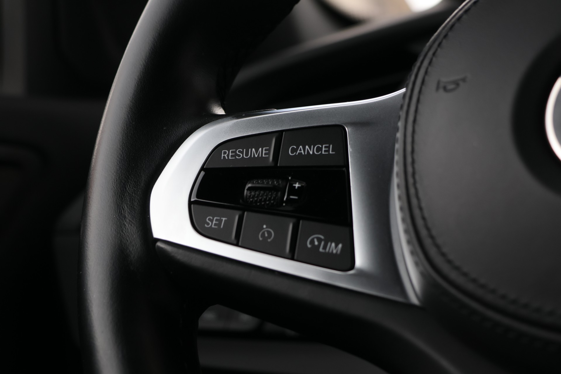 BMW 118i M Sport Steptronic (CH)-image-15