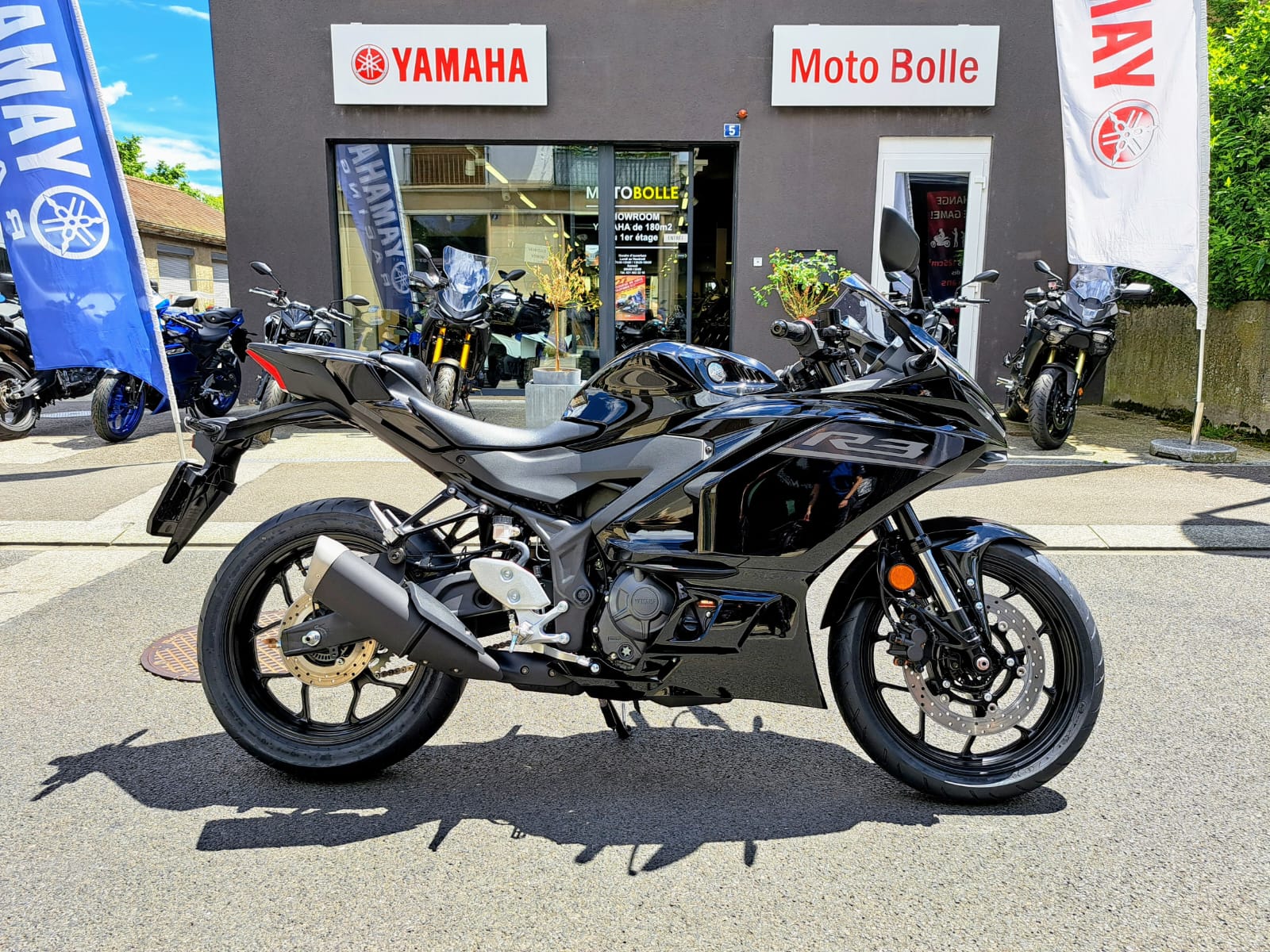 YAMAHA YZF-R3-image-0