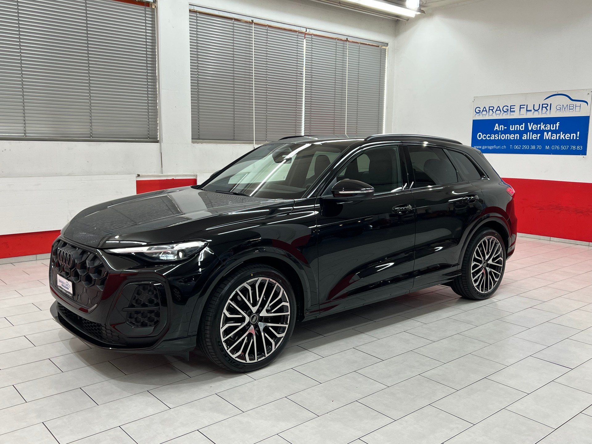 AUDI SQ5 TFSI quattro S-tronic