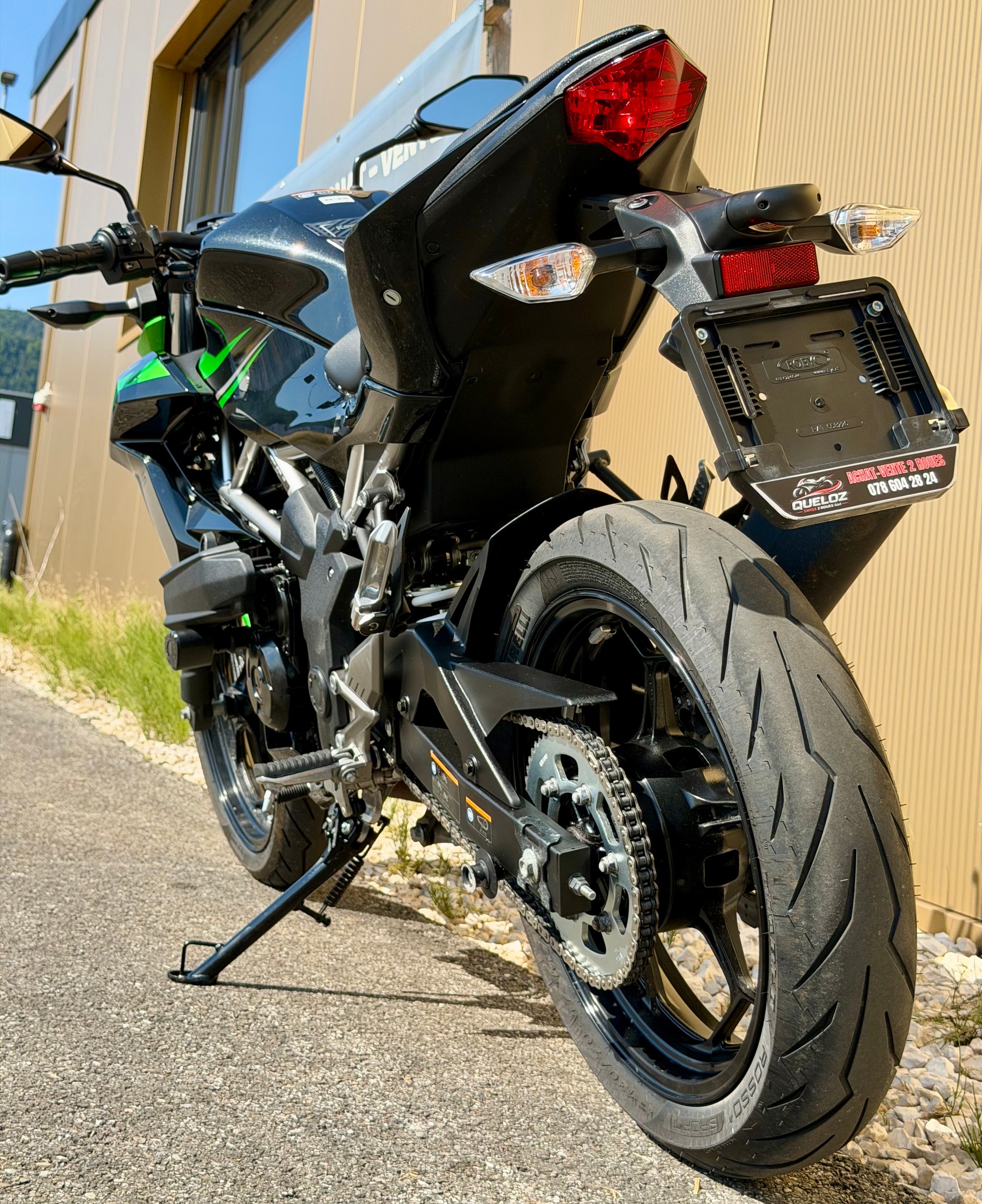 KAWASAKI Z 125-image-12