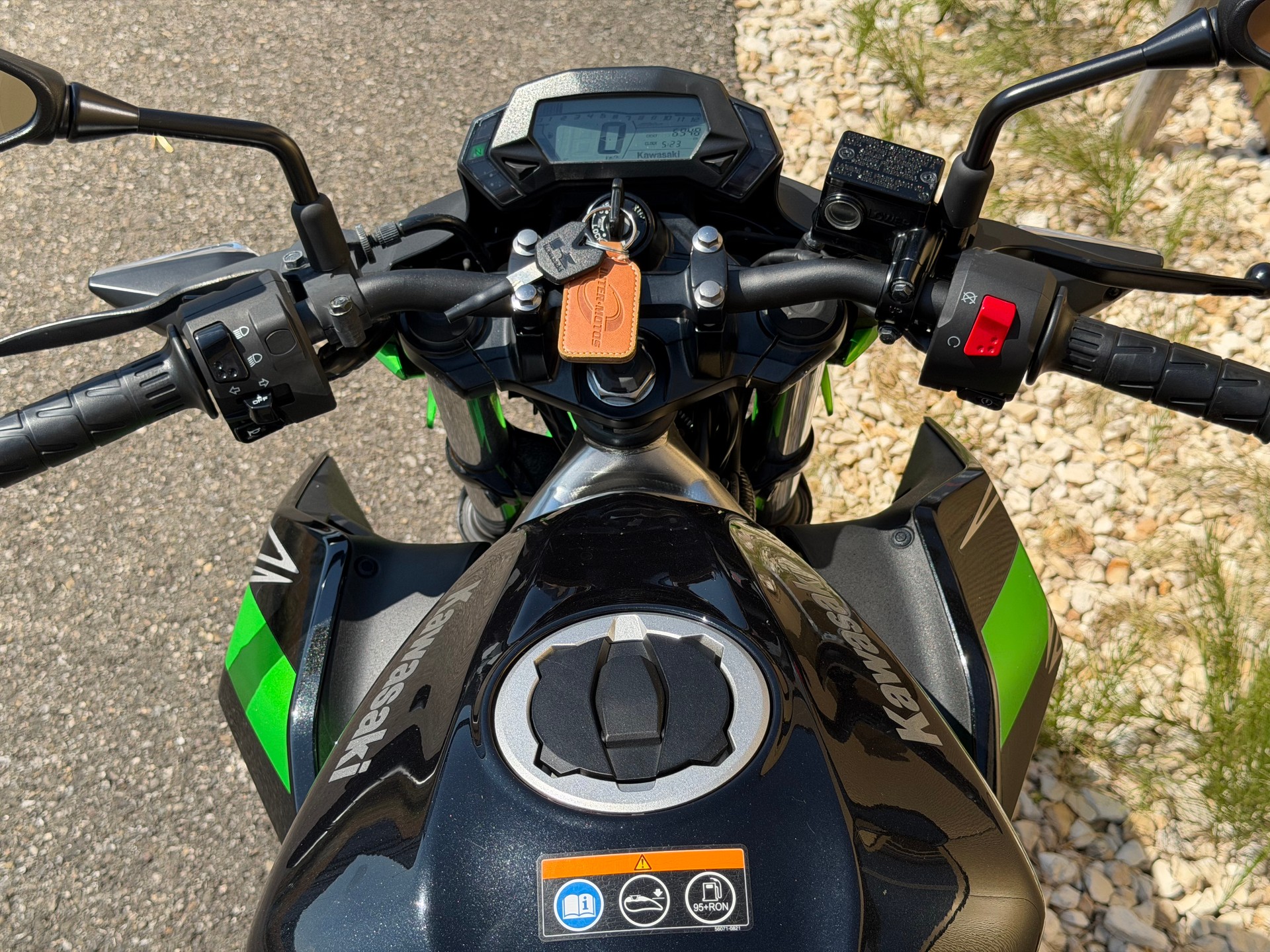 KAWASAKI Z 125-image-15