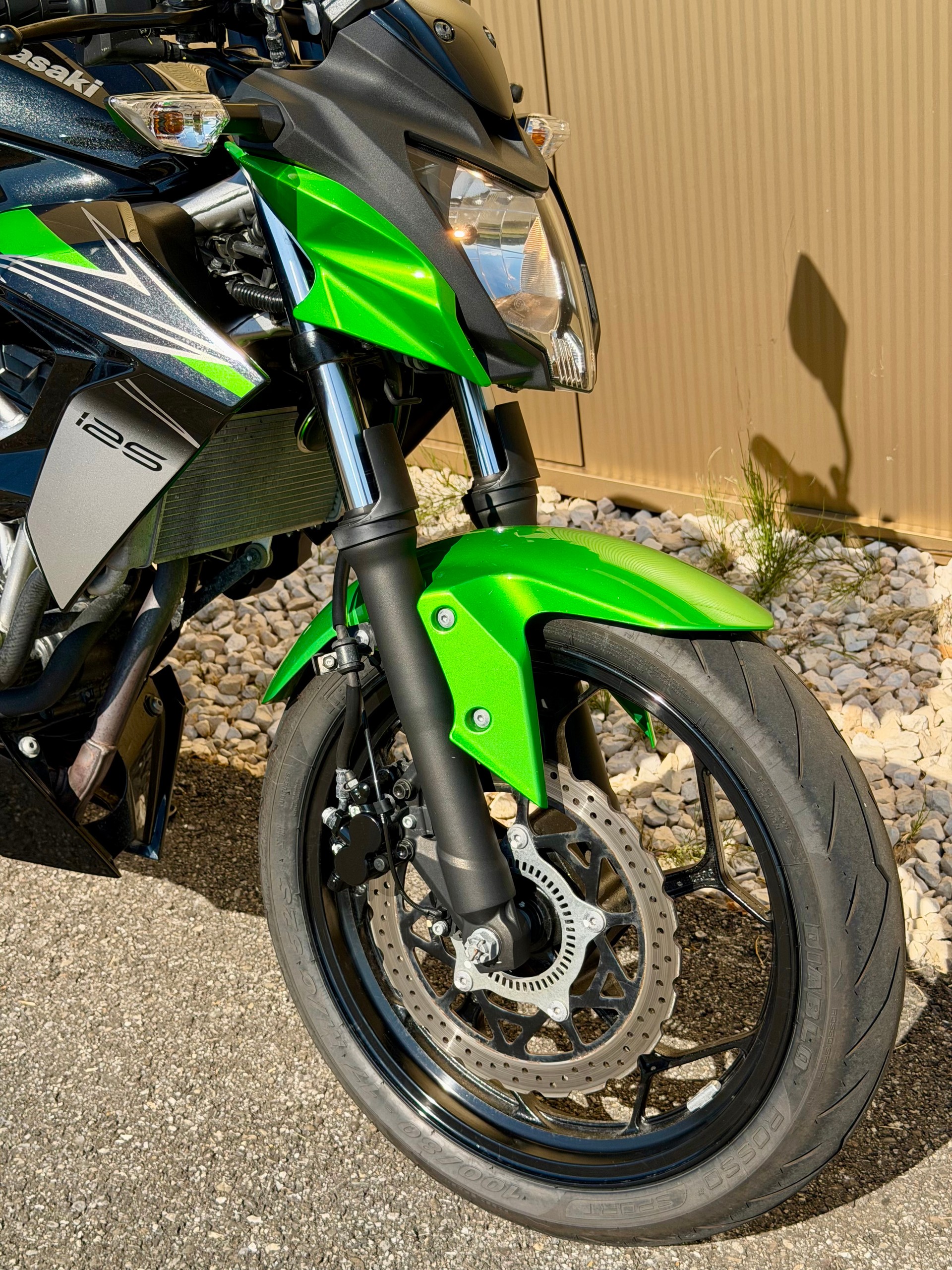 KAWASAKI Z 125-image-1