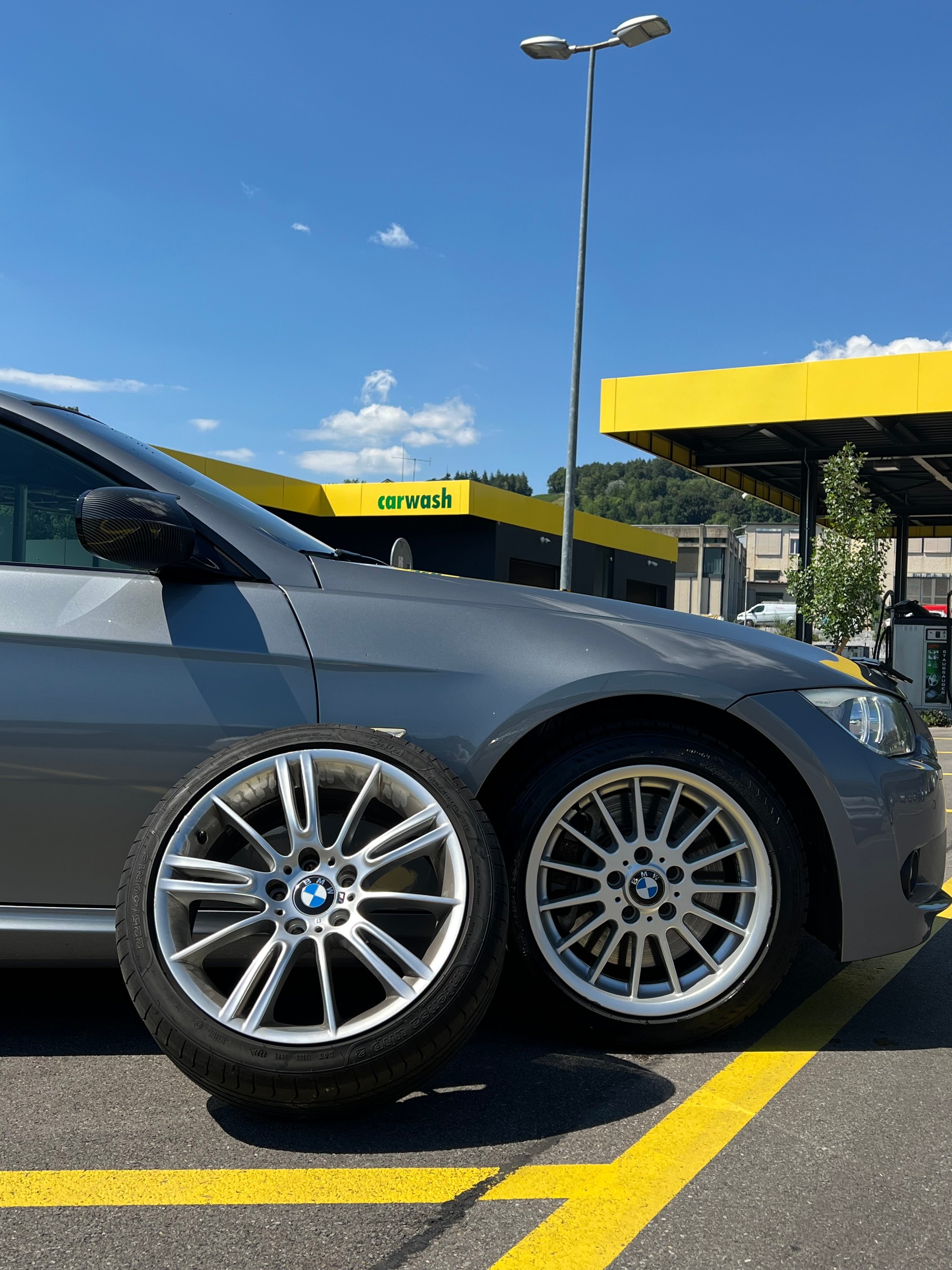 BMW 335i xDrive M-Paket Coupé-image-15