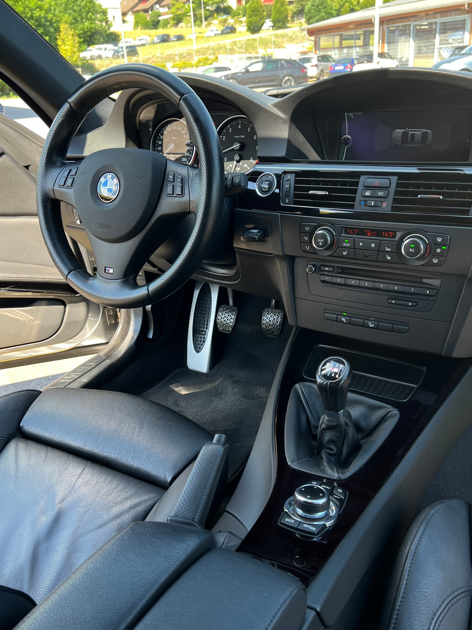 BMW 335i xDrive M-Paket Coupé-image-8