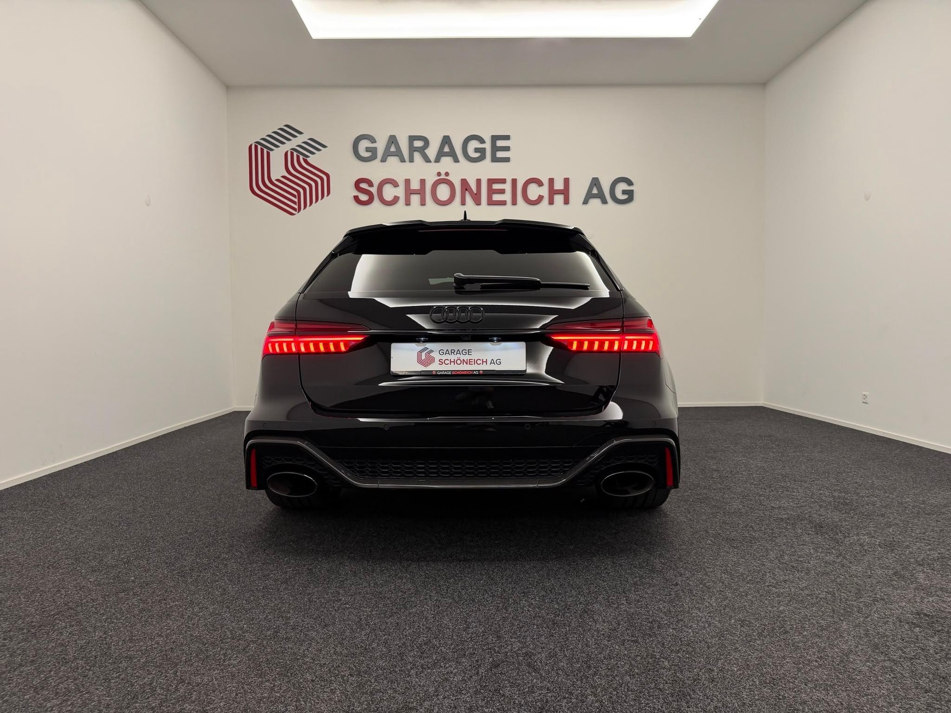AUDI RS6 Avant 4.0 V8 TFSI quattro T-Tronic-image-5