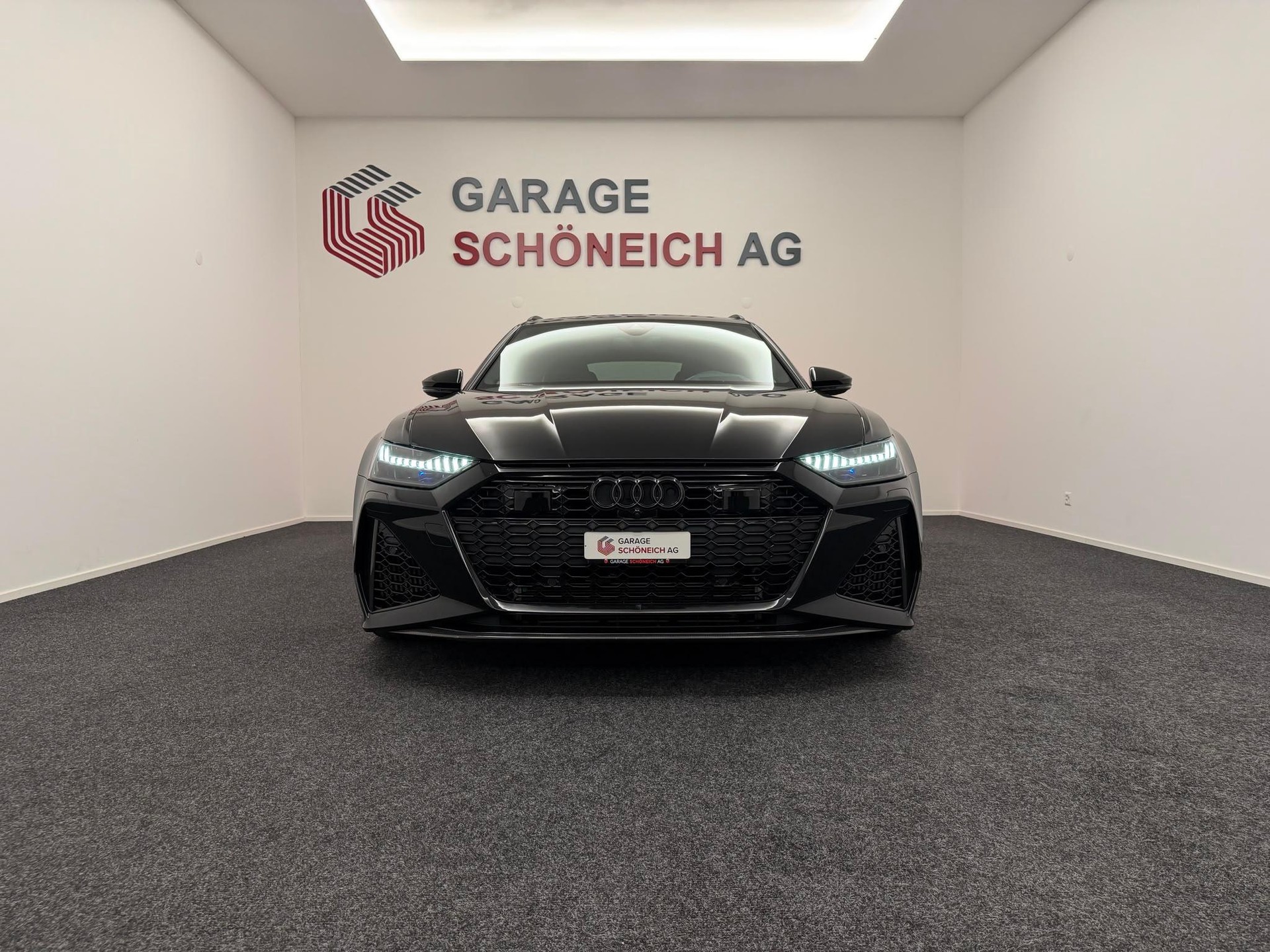 AUDI RS6 Avant 4.0 V8 TFSI quattro T-Tronic-showroom-element-1