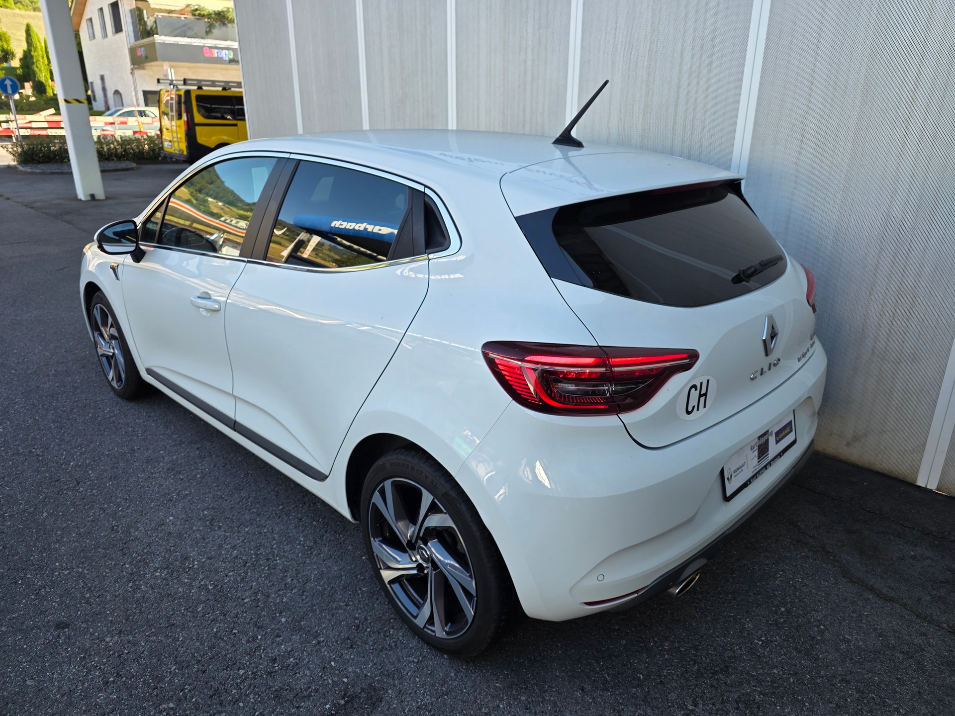 RENAULT Clio 1.3 R.S. Line EDC-showroom-element-2