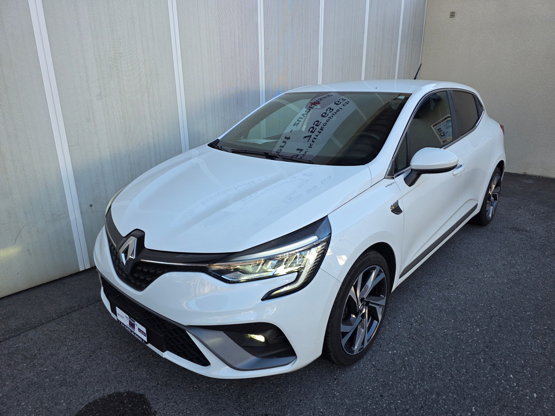 RENAULT Clio 1.3 R.S. Line EDC-showroom-element-1