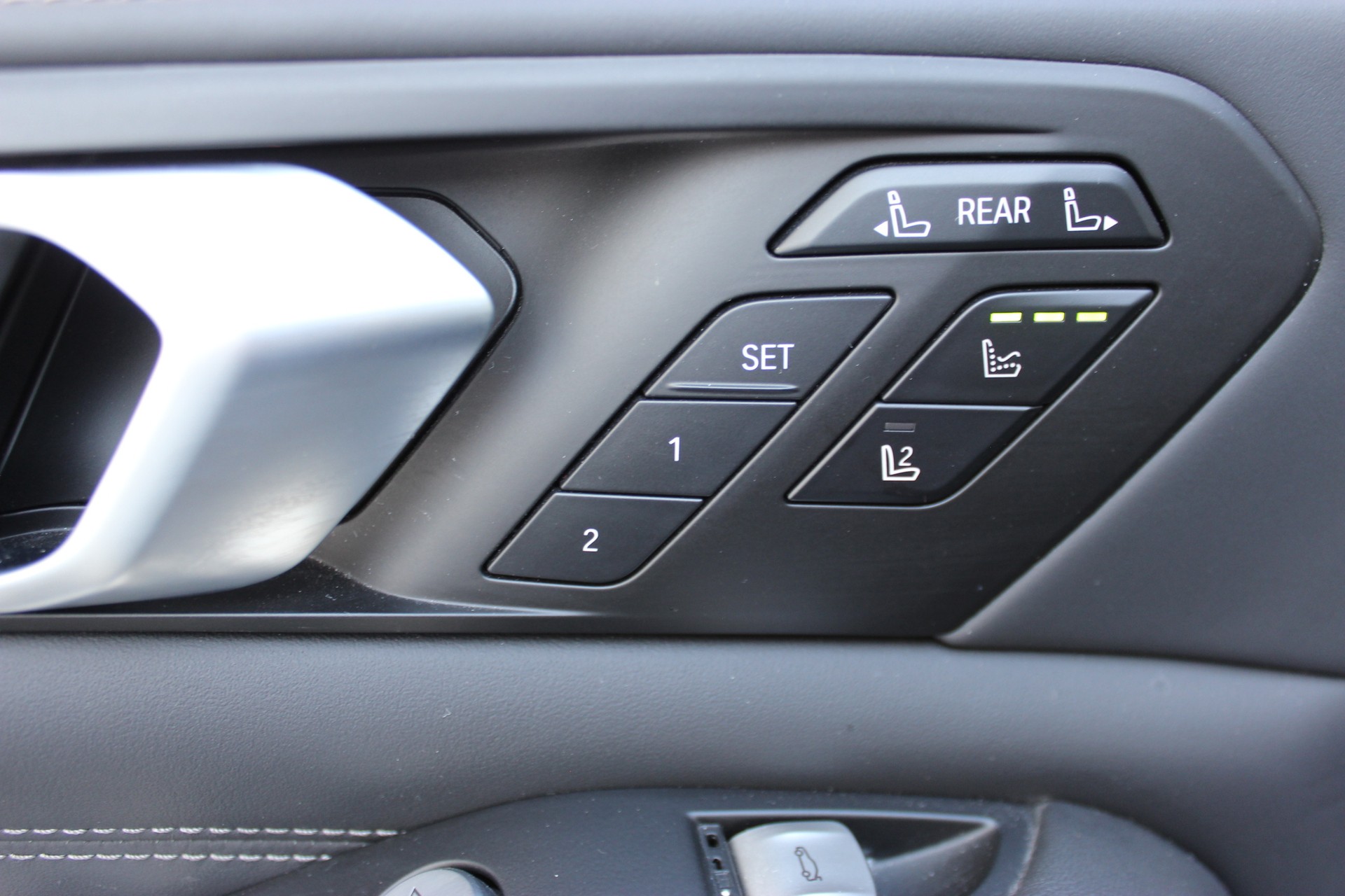BMW X7 xDrive 48V 40d M Sport BOWERS & WILKINS Individual *NARDOGRAU*-image-18