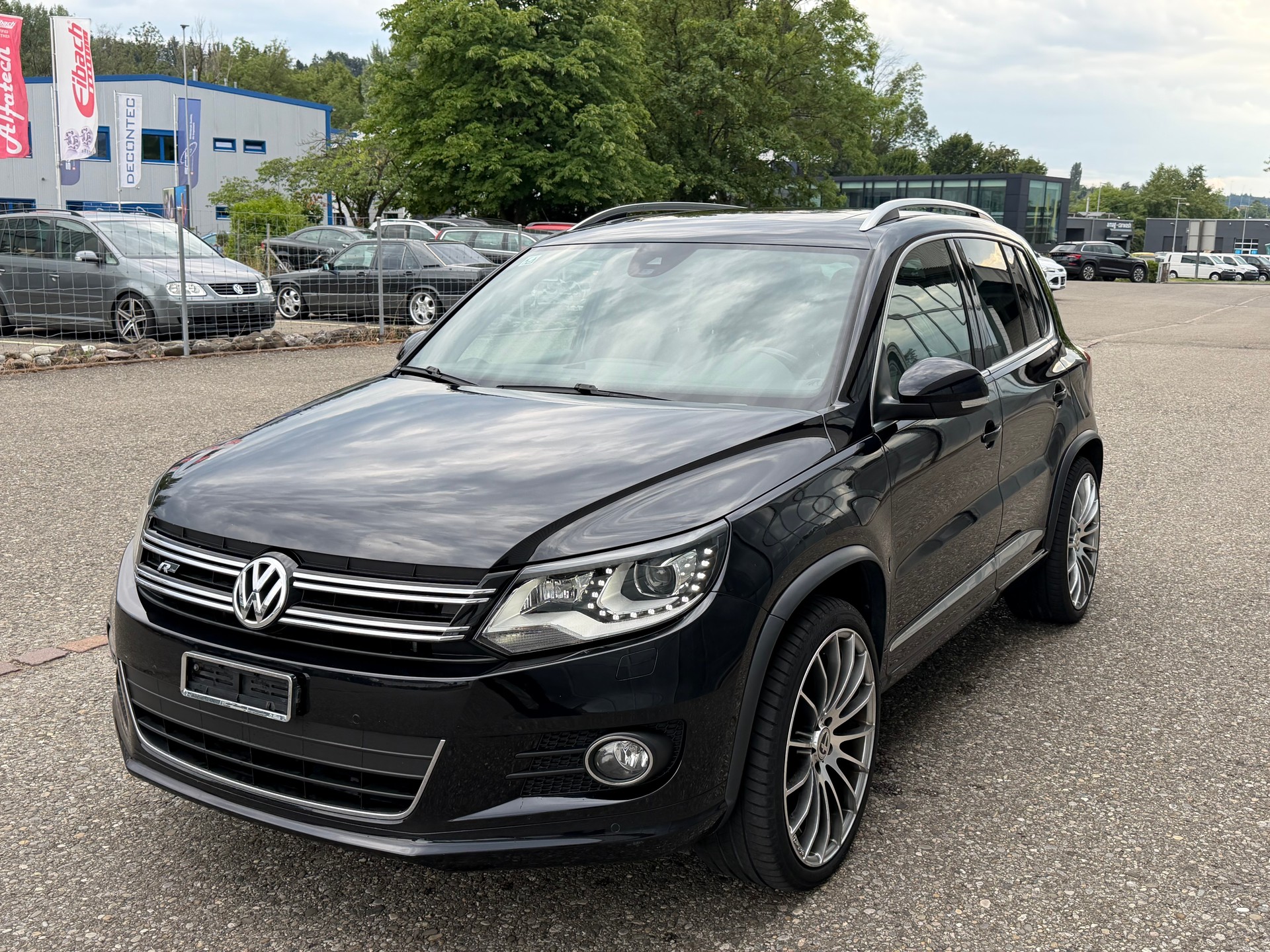 VW Tiguan 2.0 TDI BMT R-Line Design 4Motion DSG