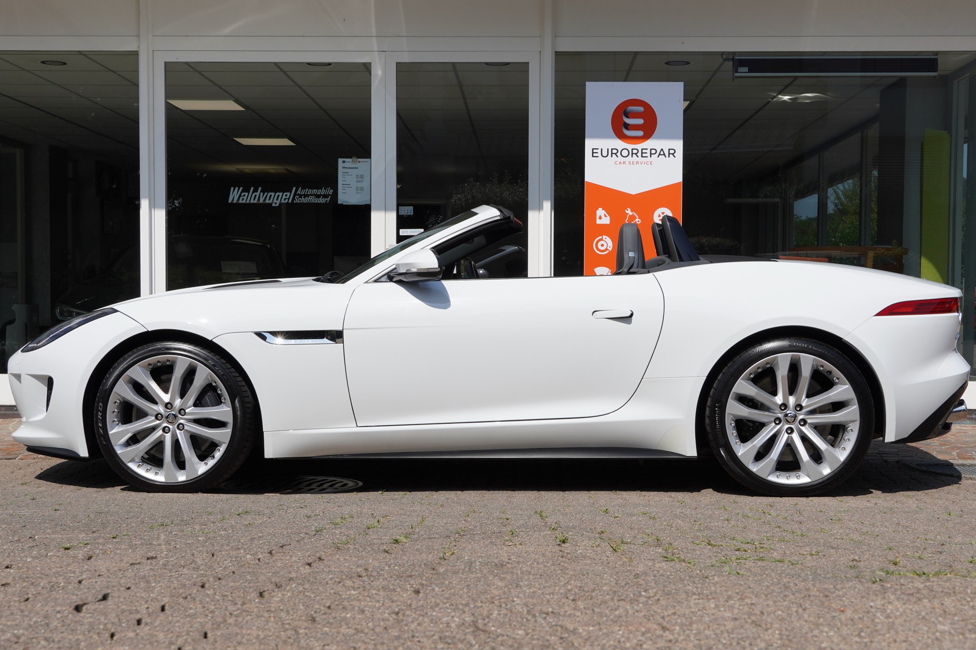 JAGUAR F-Type Convertible S 5.0 V8 S/C-showroom-element-2