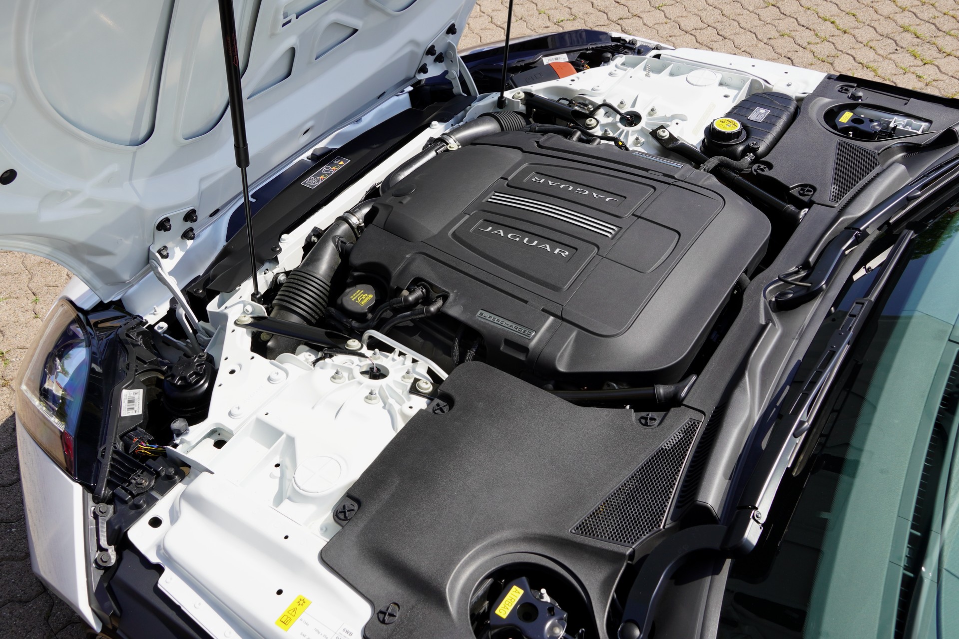 JAGUAR F-Type Convertible S 5.0 V8 S/C-image-18