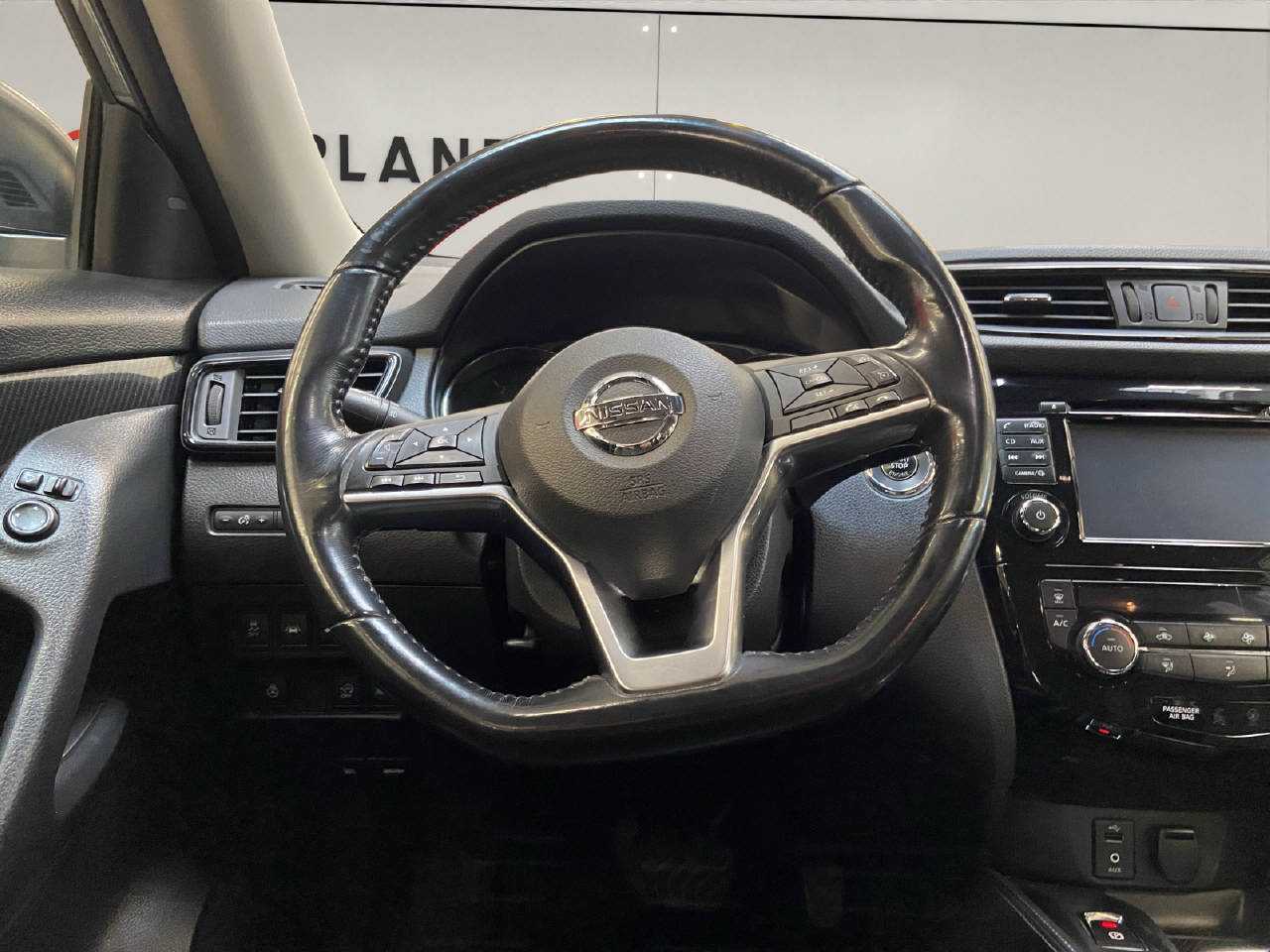 NISSAN X-Trail 2.0 dCi Tekna 4x4-image-6