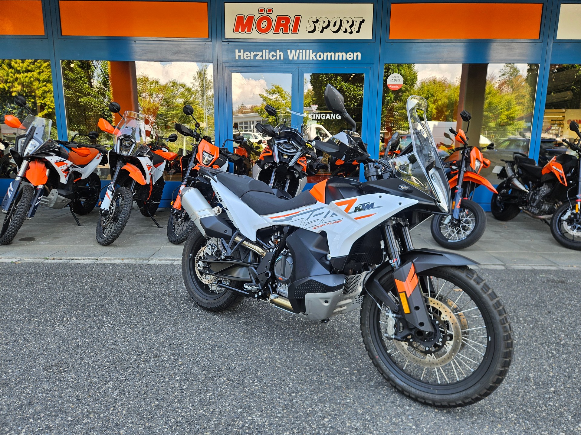 KTM 790 Adventure-image-1