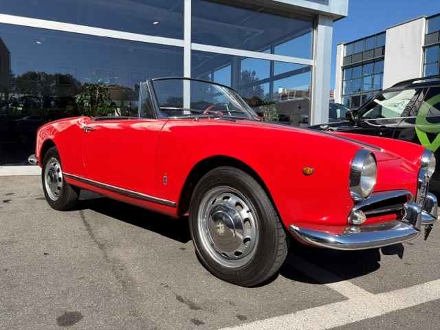 ALFA ROMEO Spider-showroom-element-2