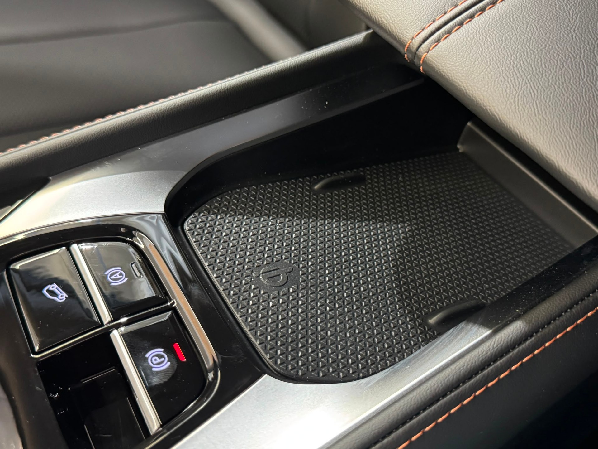 MG HS 1.5 T PHEV Luxury-image-19