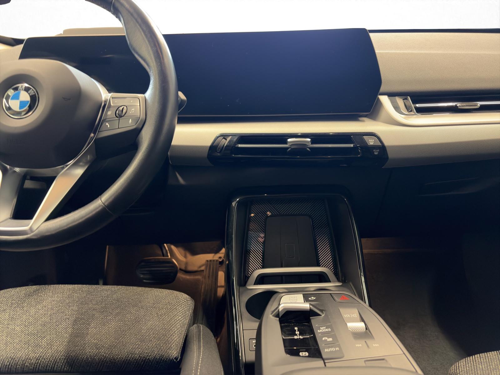 BMW X1 20d xDrive-image-11