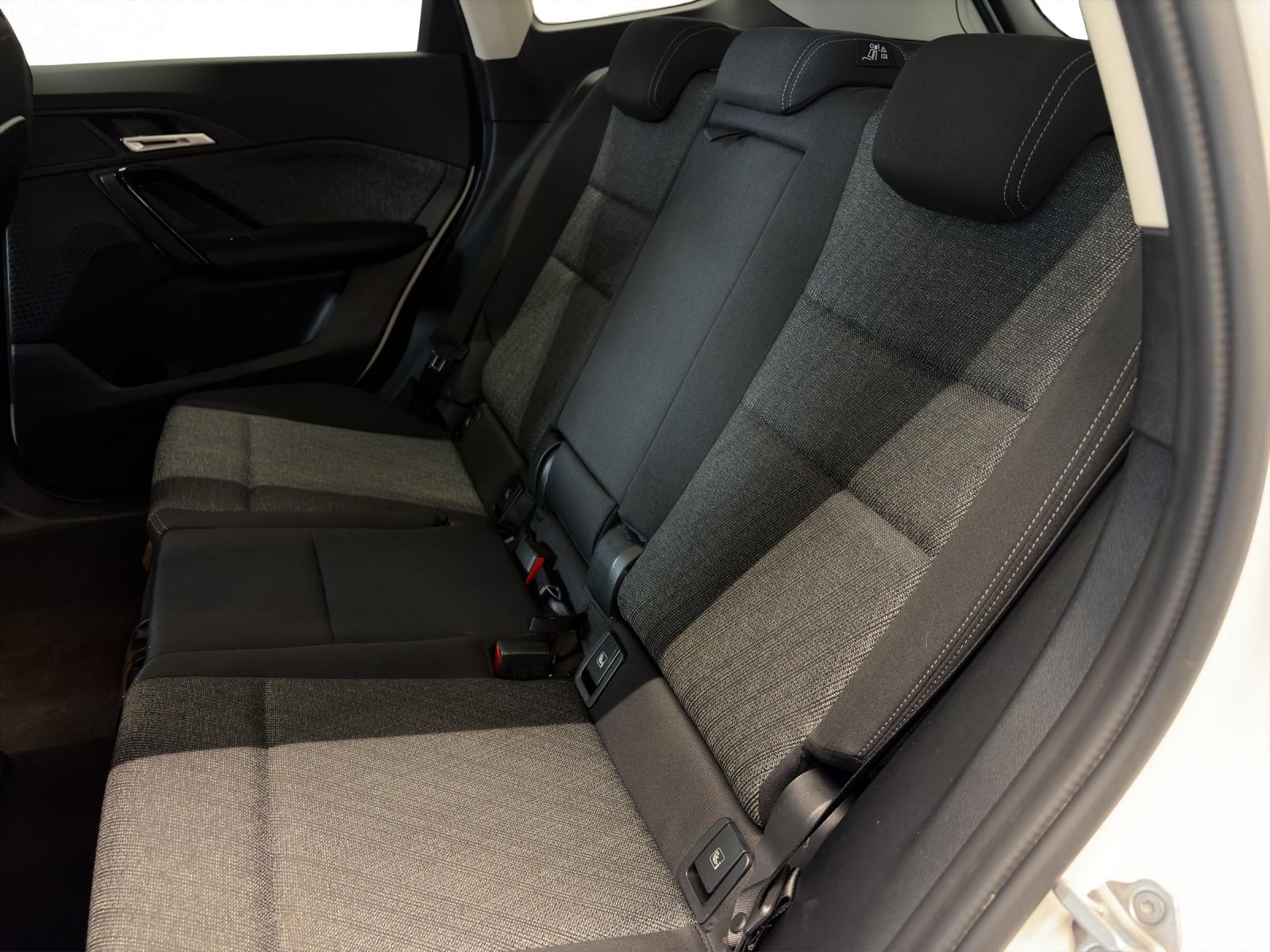 BMW X1 20d xDrive-image-13