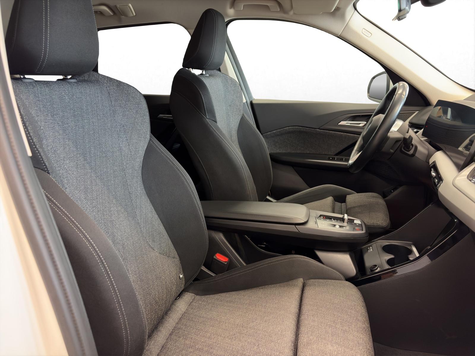 BMW X1 20d xDrive-image-15