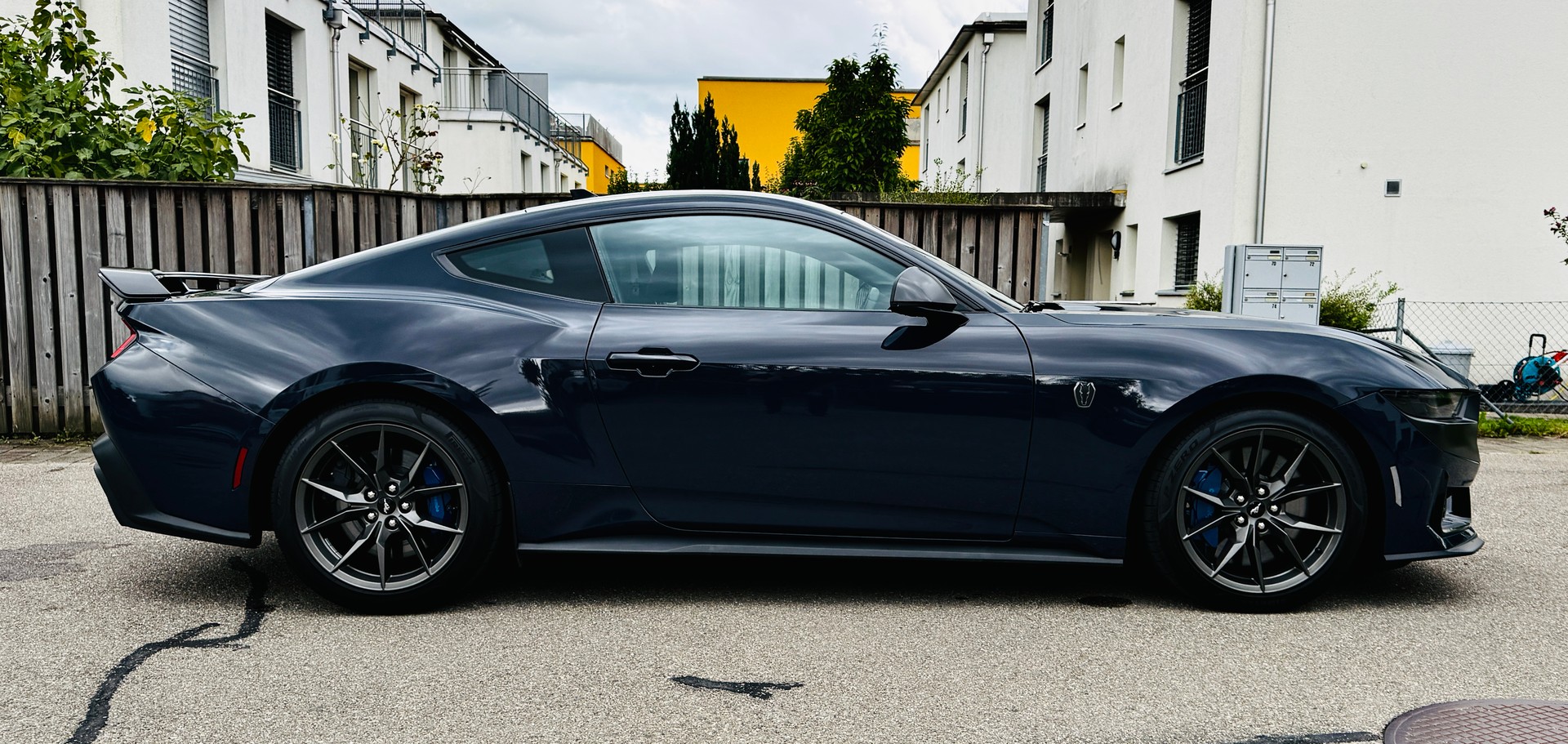 FORD MUSTANG FASTBACK 5.0 V8 DARK HORSE*BLUE EMBER METALLIC*8FACH BEREIFT*4 JAHRE/100000 KILOMETER HERSTELLERGARANTIE*-image-7