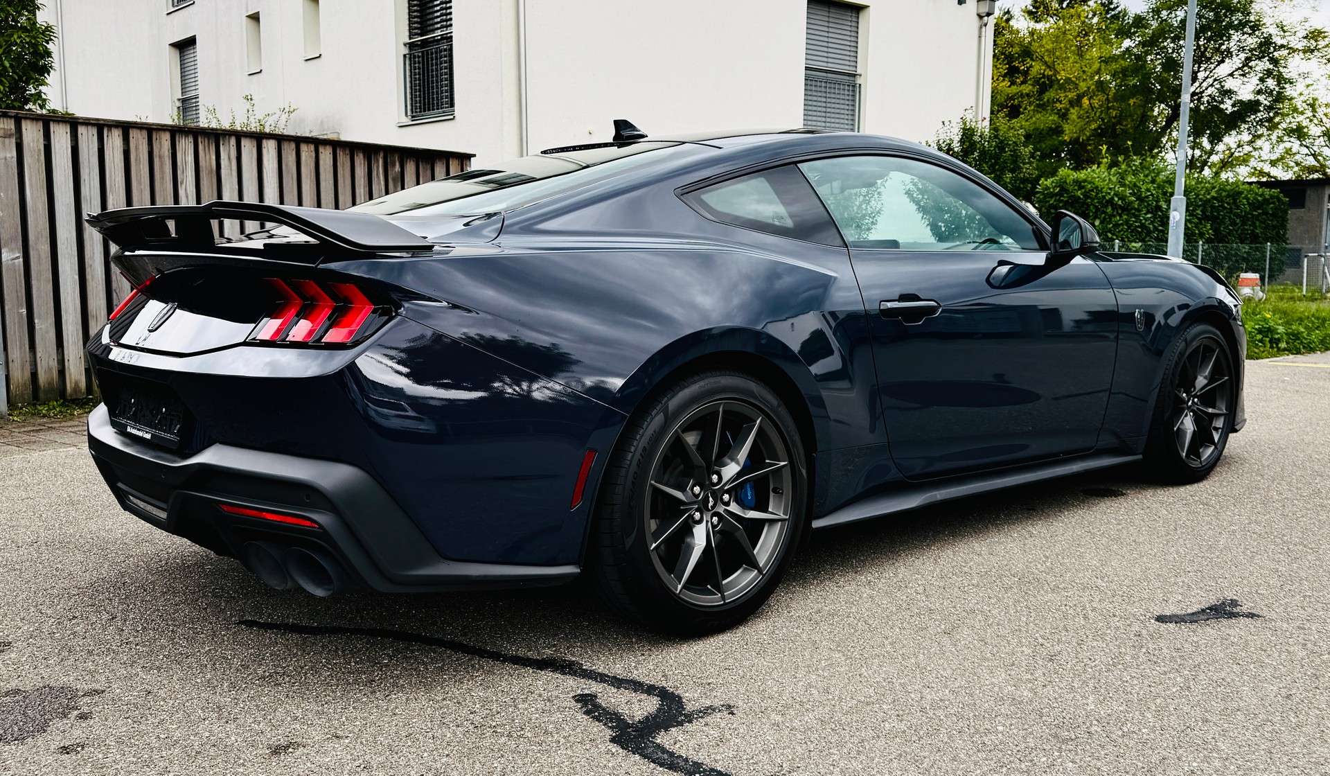 FORD MUSTANG FASTBACK 5.0 V8 DARK HORSE*BLUE EMBER METALLIC*8FACH BEREIFT*4 JAHRE/100000 KILOMETER HERSTELLERGARANTIE*-image-6