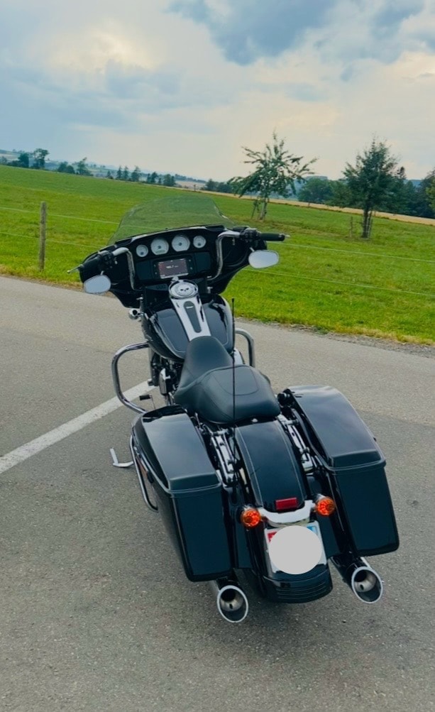 HARLEY-DAVIDSON FLHX Street Glide ABS-image-9