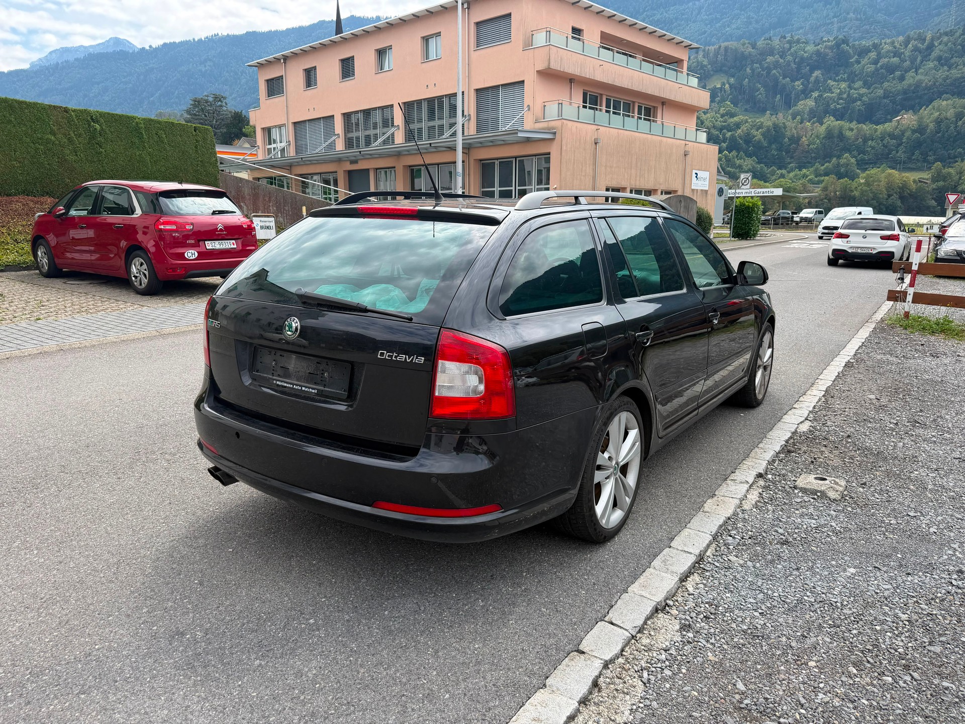 SKODA Octavia Combi 2.0 TSI RS-showroom-element-2