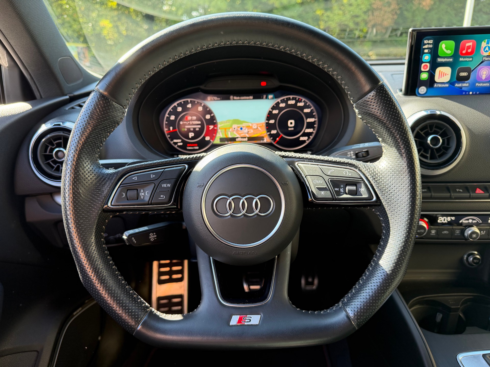 AUDI S3 Sportback 2.0 TFSI quattro S-tronic-image-14