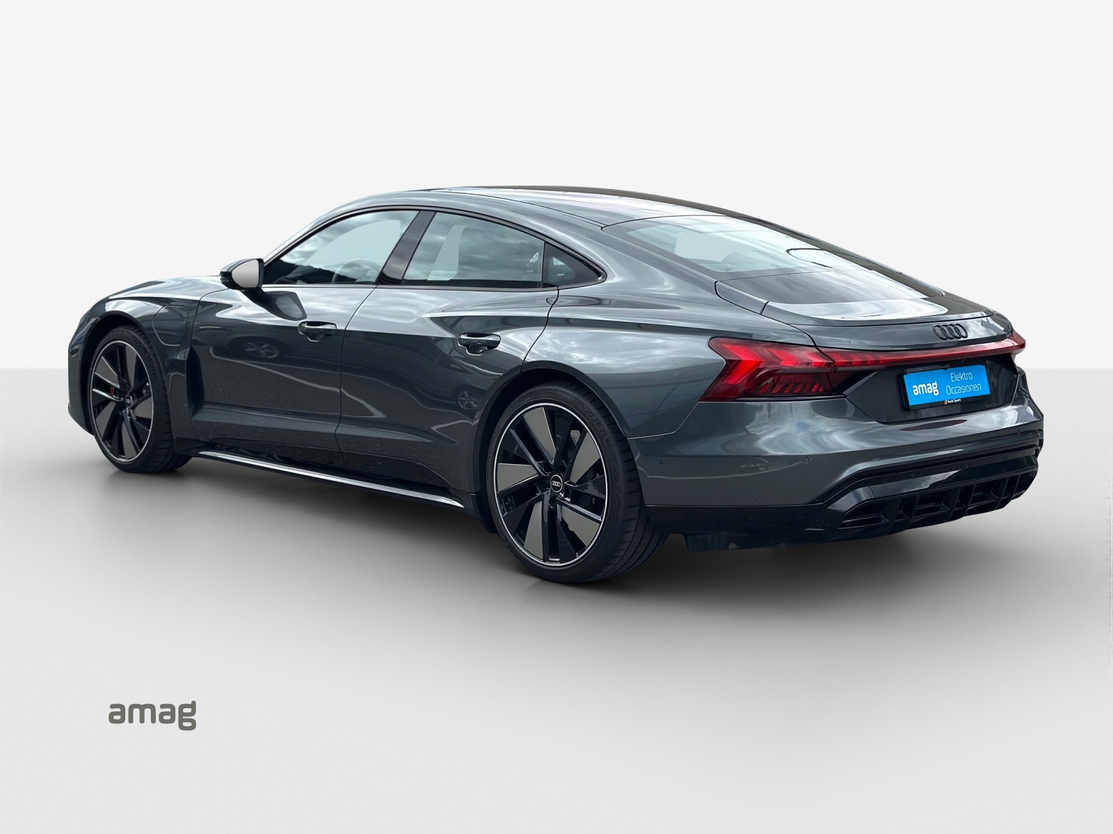 AUDI RS e-tron GT quattro-showroom-element-2