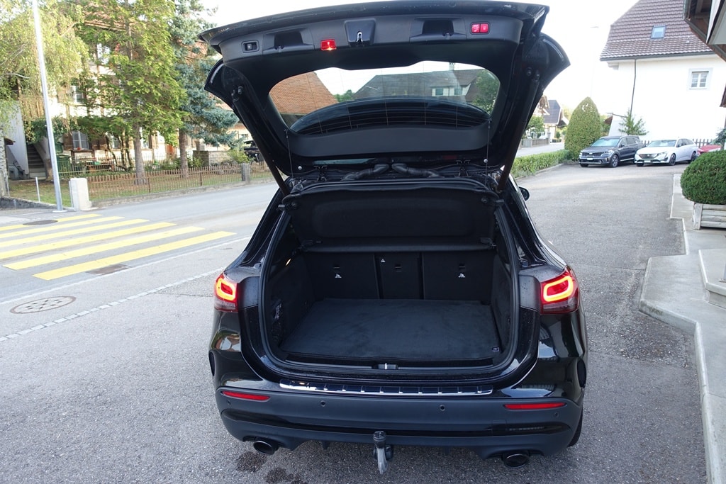 MERCEDES-BENZ GLA 35 AMG 4Matic 8G-Speedshift DCT-image-13
