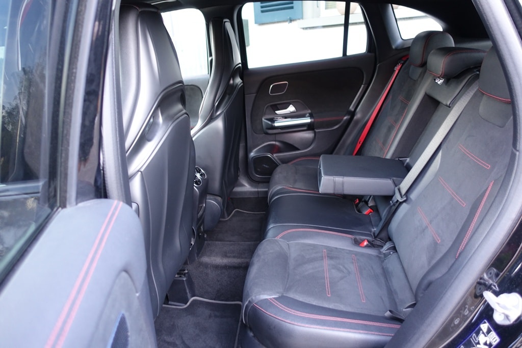 MERCEDES-BENZ GLA 35 AMG 4Matic 8G-Speedshift DCT-image-11