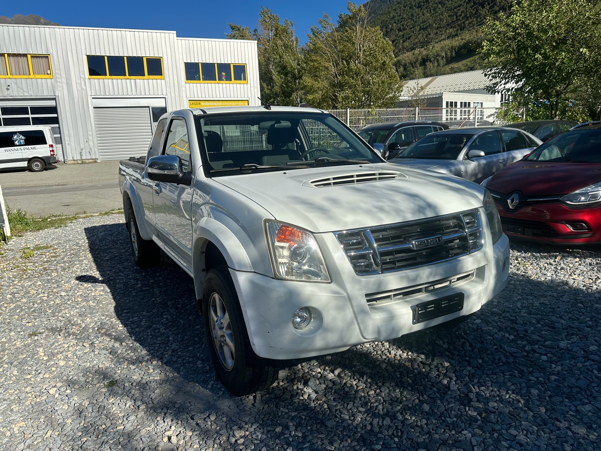 ISUZU D-MAX SpaceCab LS 3.0 4x4-image-12