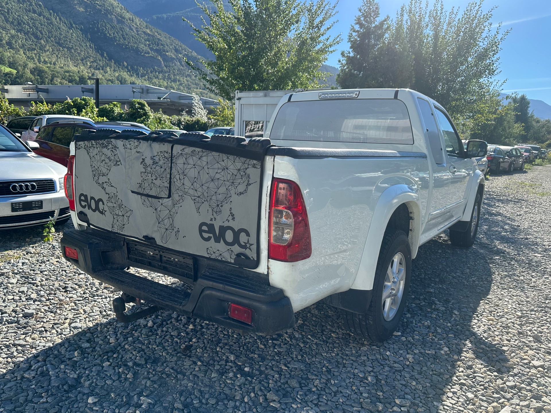 ISUZU D-MAX SpaceCab LS 3.0 4x4-image-11