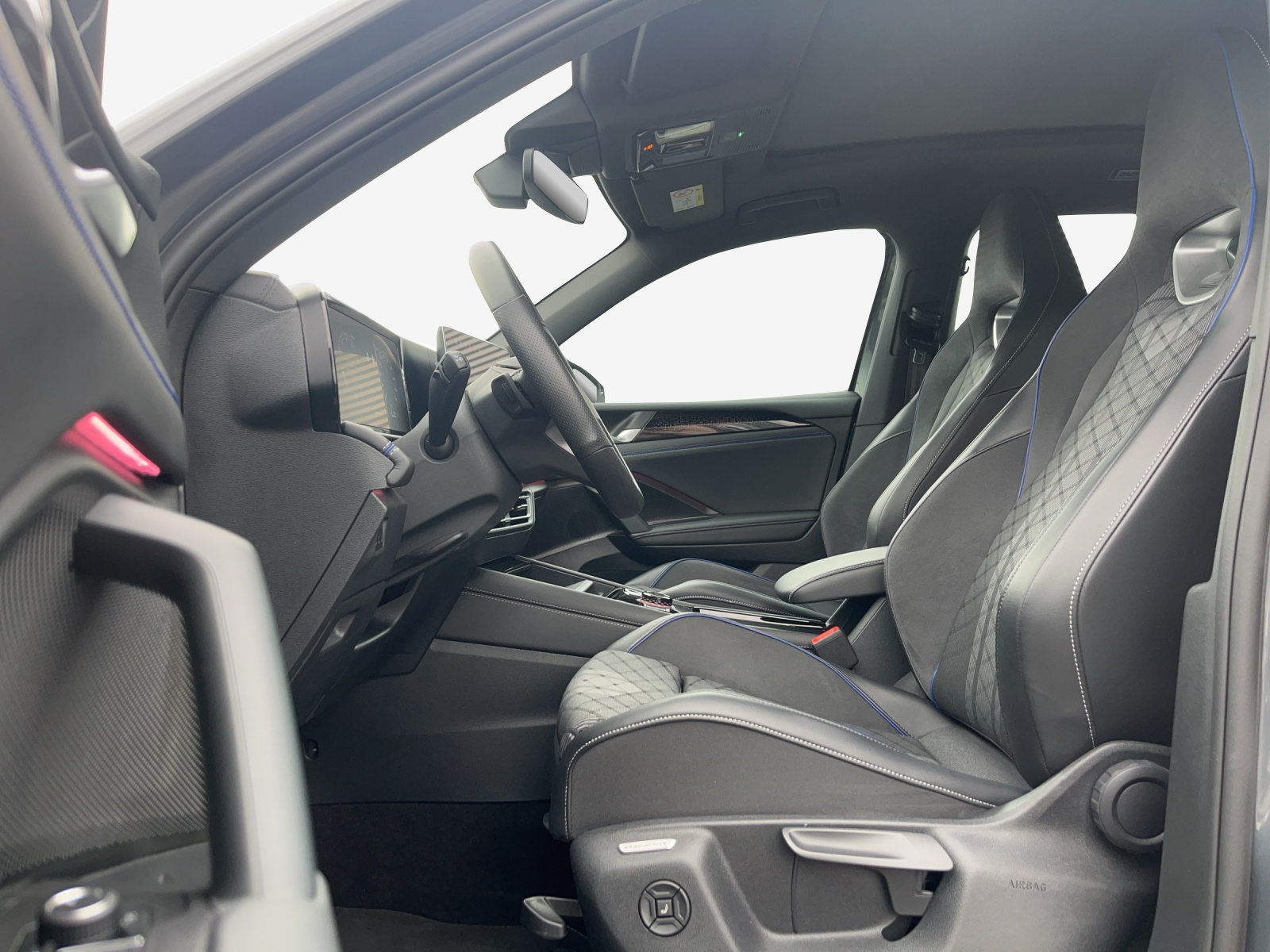 VW Tiguan 2.0 TSI DSG R-Line 4Motion-image-7