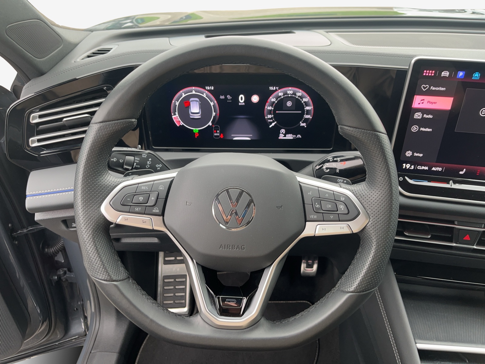 VW Tiguan 2.0 TSI DSG R-Line 4Motion-image-9