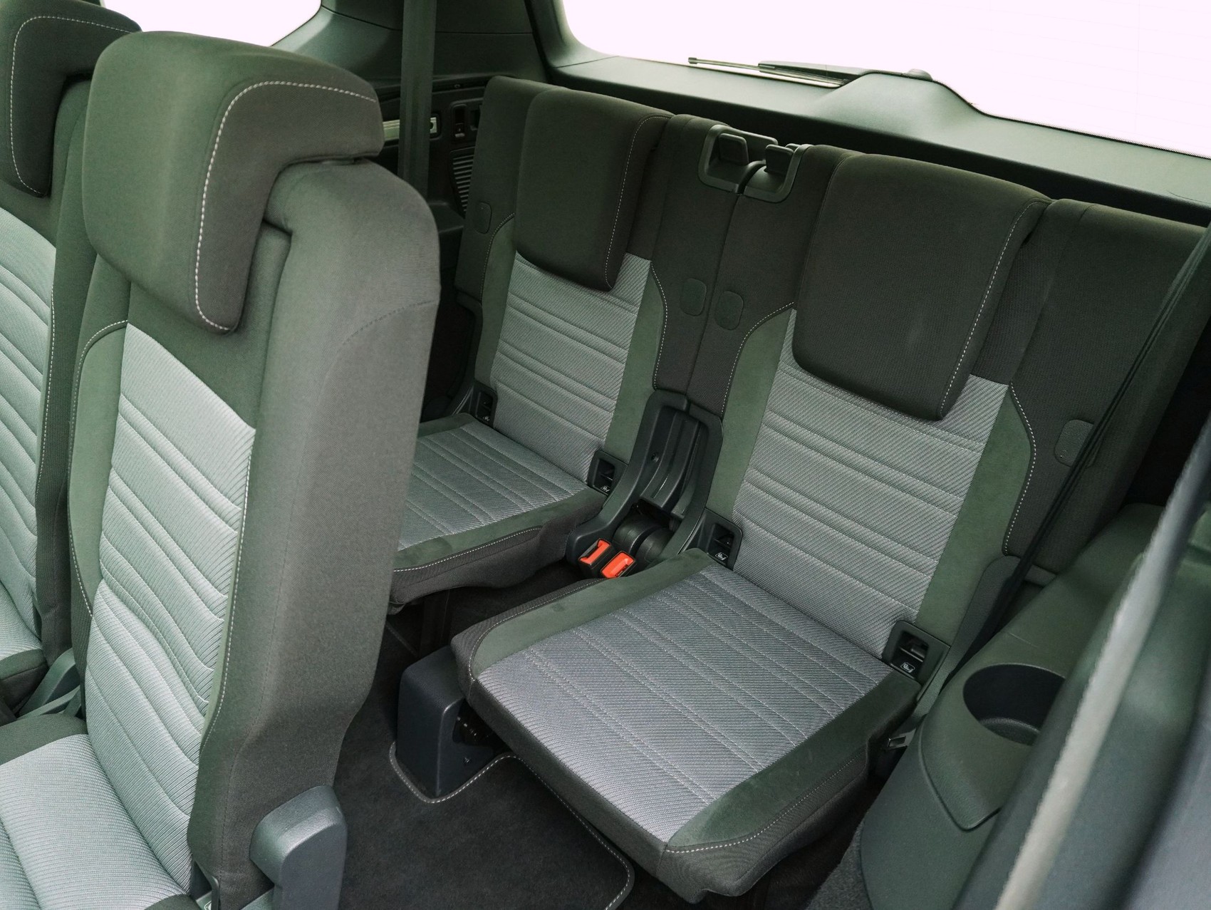 VW Touran 1.5 TSI DSG R-Line Black Style **VW Werksgarantie bis 12/2030**-image-13