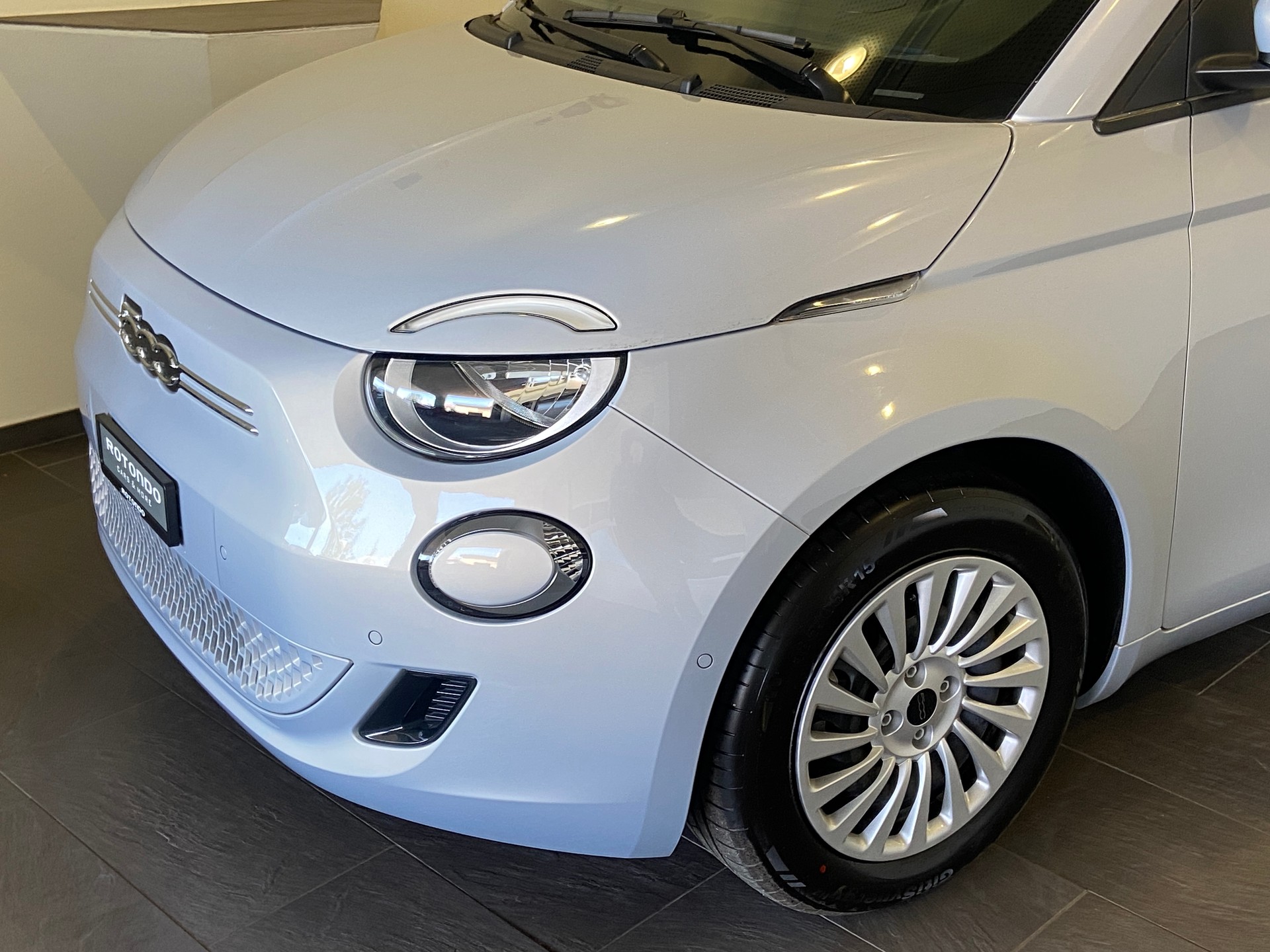 FIAT 500 electric 118PS Vita-showroom-element-2