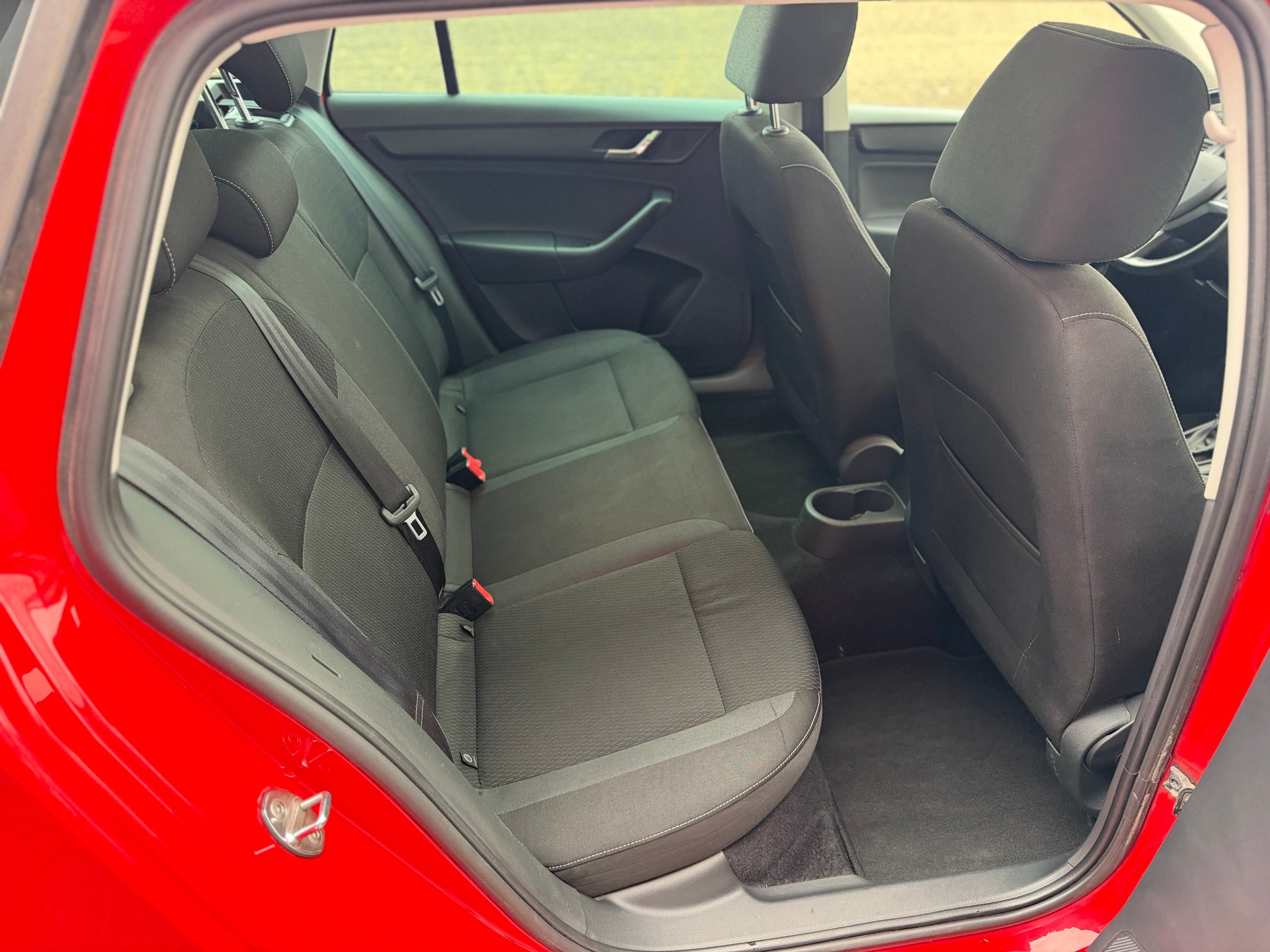 SKODA Rapid Spaceback 1.4 TSI Ambition DSG-image-10