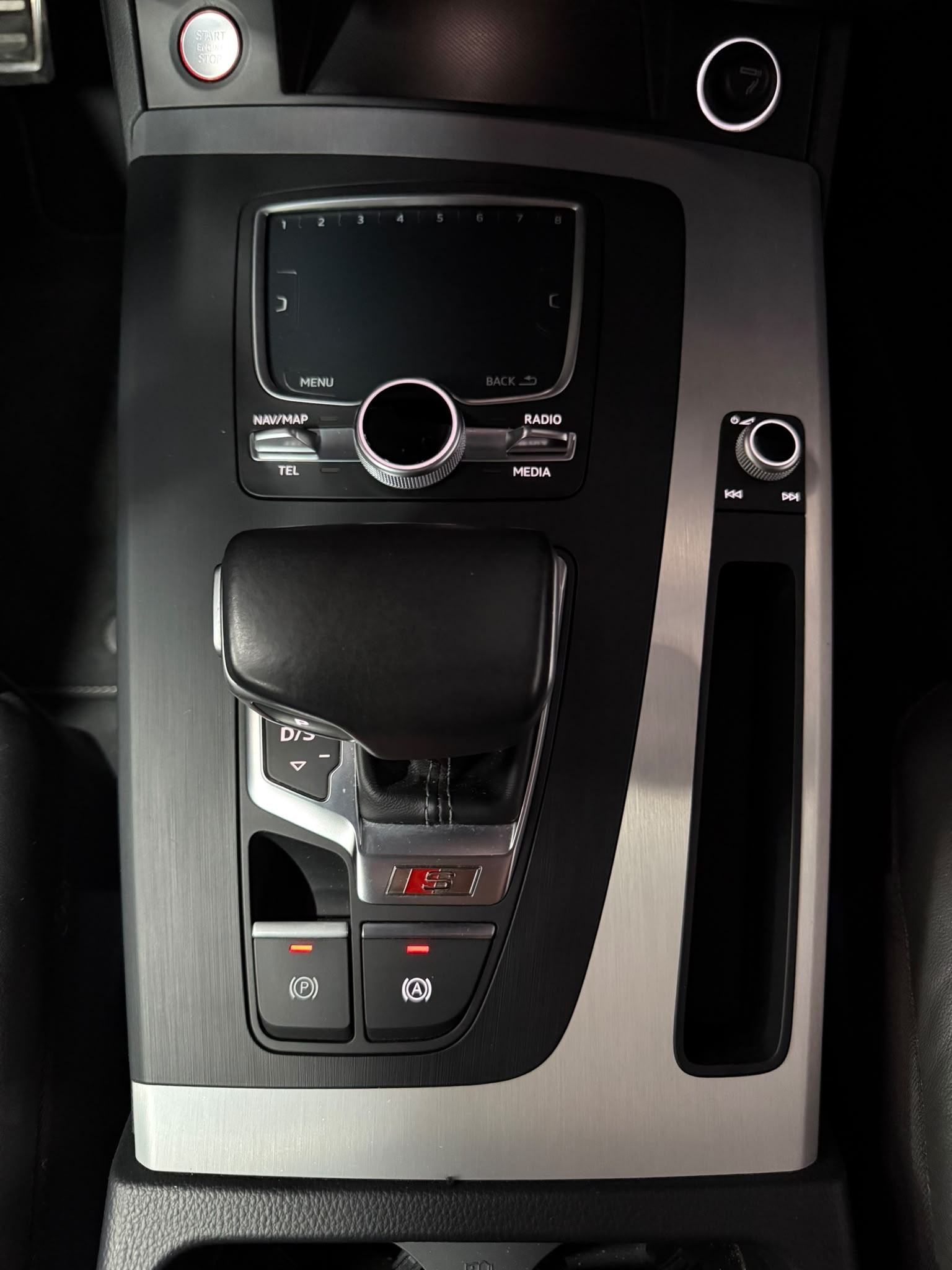 AUDI SQ5 3.0 TFSI quattro S-tronic-image-18