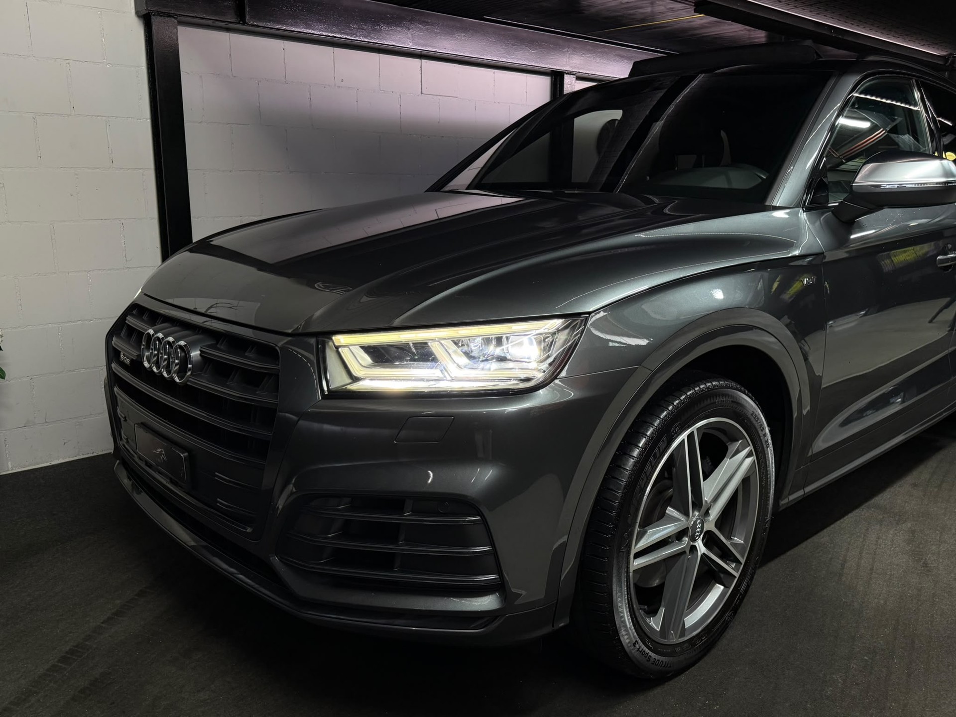 AUDI SQ5 3.0 TFSI quattro S-tronic-showroom-element-1
