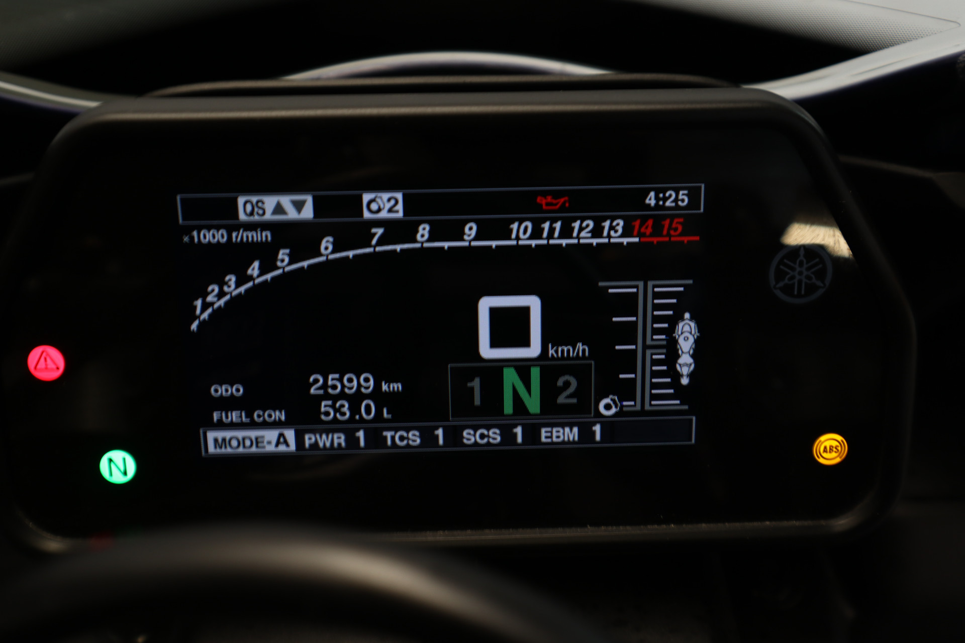 YAMAHA R1-image-4