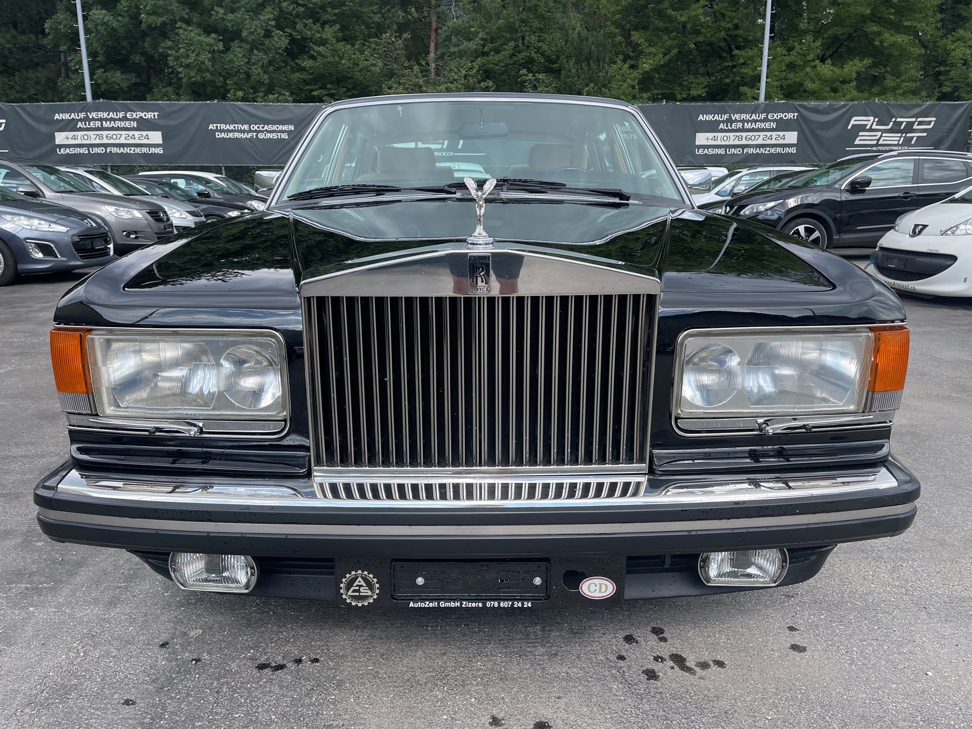 ROLLS-ROYCE Silver Spirit