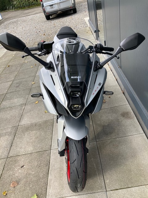 SUZUKI GSX-R 8-image-3