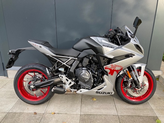 SUZUKI GSX-R 8-image-0