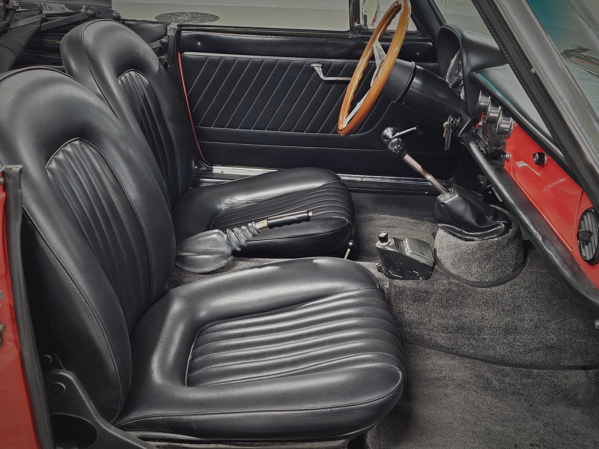 ALFA ROMEO 1600 DUETTO 1 re série « osso di seppia - os de seiche »-image-10