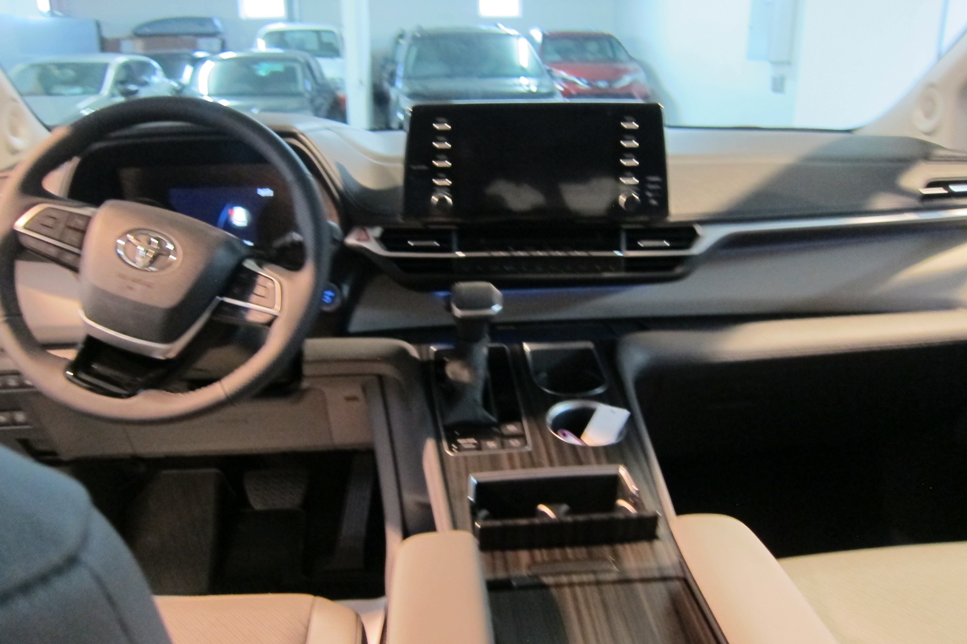 TOYOTA SIENNA 2024 HYBRID AWD LIMITED TECHNOLOGY-PAKET-image-9
